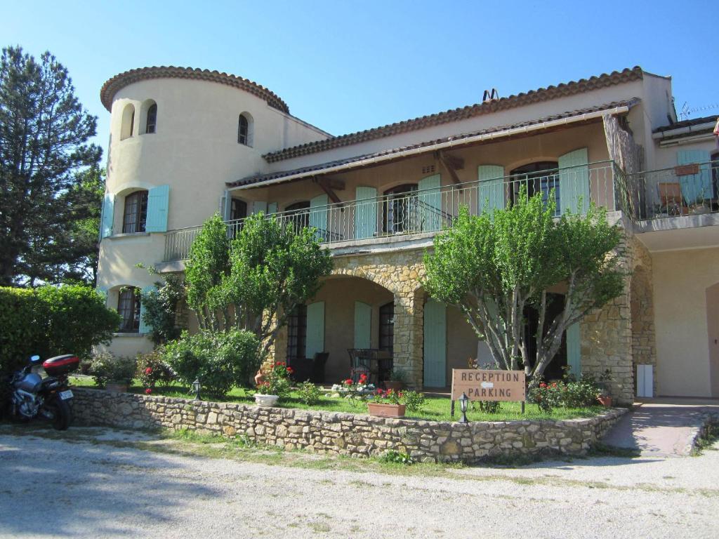 Logis Du Comte Bed & Breakfast Suze-la-Rousse Eksteriør bilde