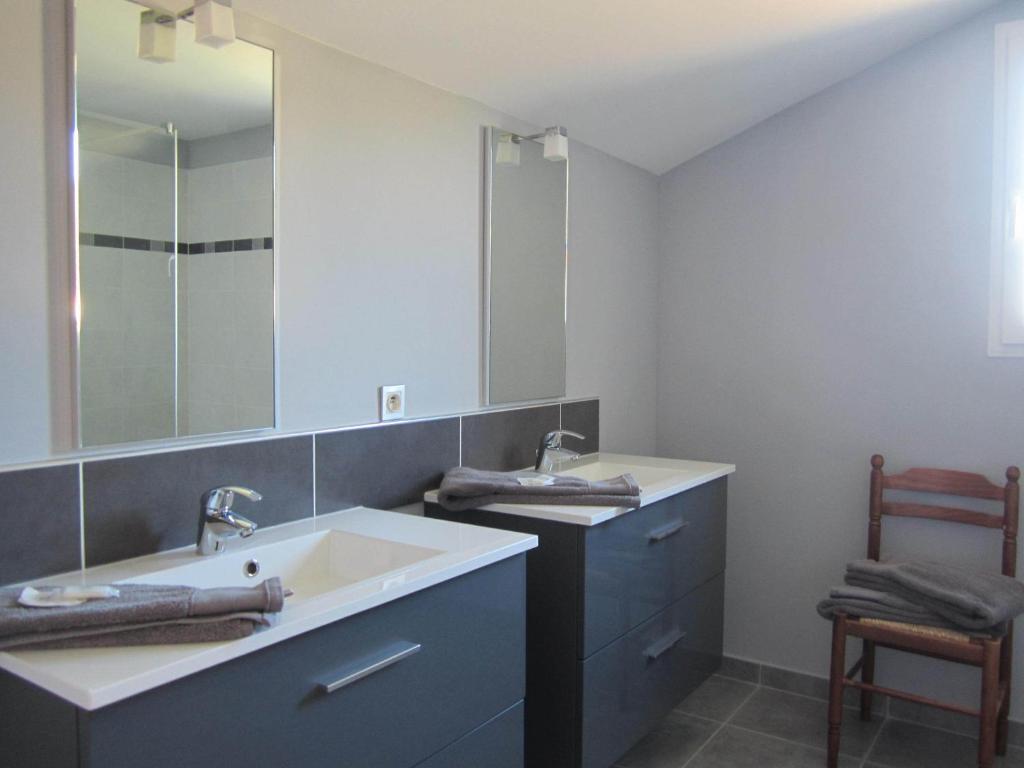 Logis Du Comte Bed & Breakfast Suze-la-Rousse Eksteriør bilde